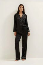 PLAIN SILK - BLACK